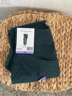 Danskin  Streamline Pocket Leggings - Dark green